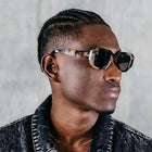 Model wearing ONYX HVN 52 VIOLET PZ
