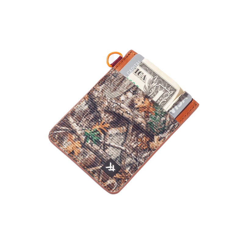 Thread Vertical Wallet - Realtree Edge