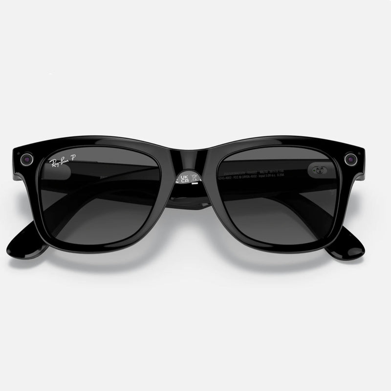Ray-Ban Stories x Wayfarer sunglasses
